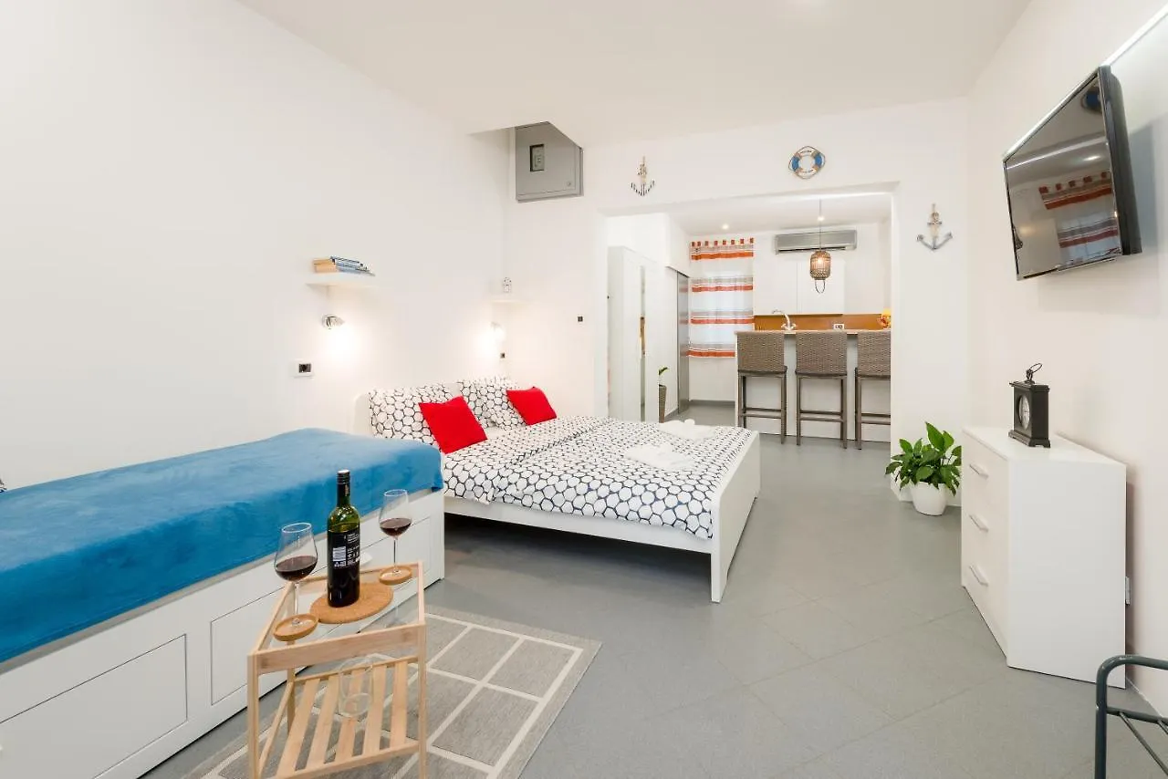 Studio Apartment Sesula Split