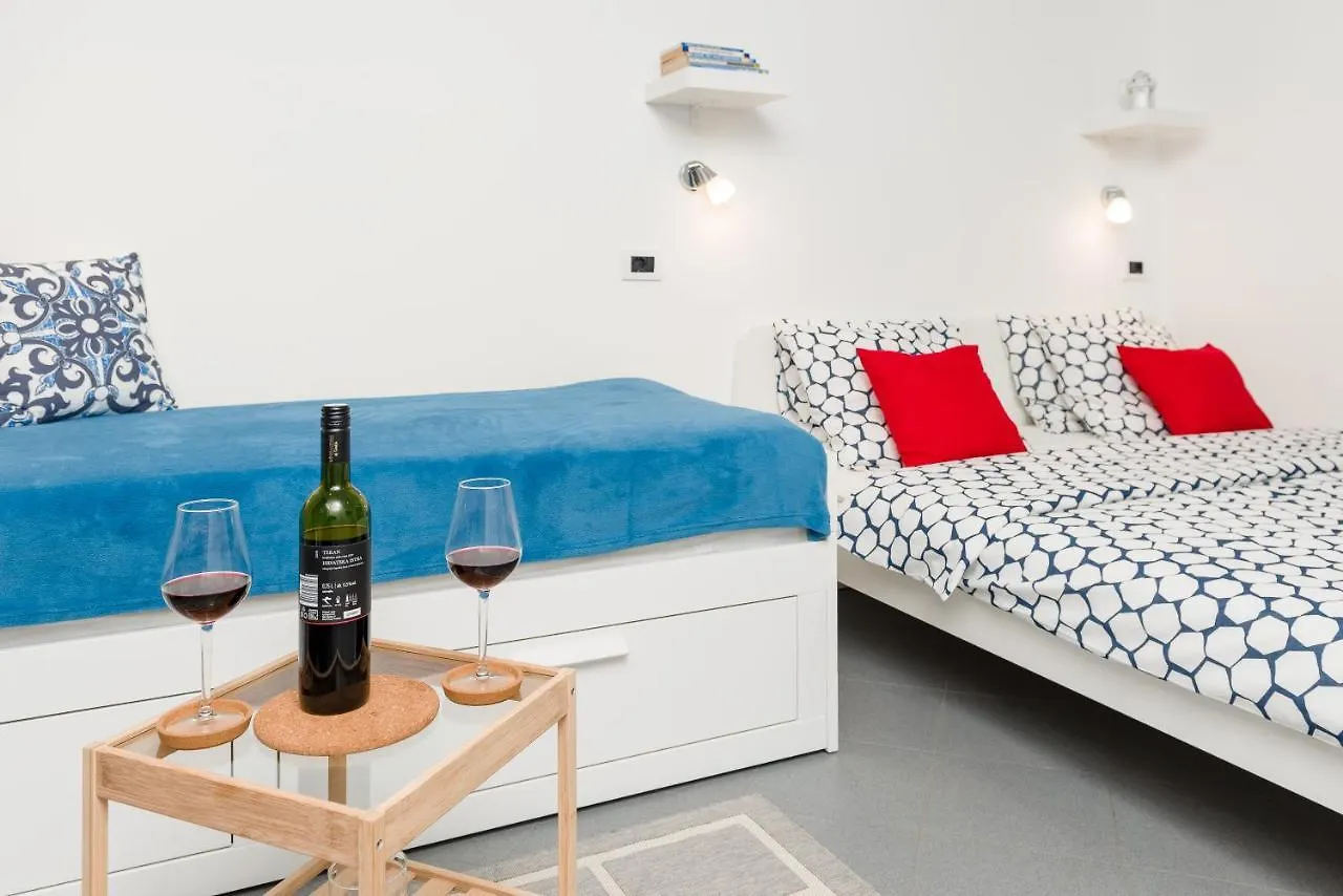 Studio Apartment Sesula Split Croatia