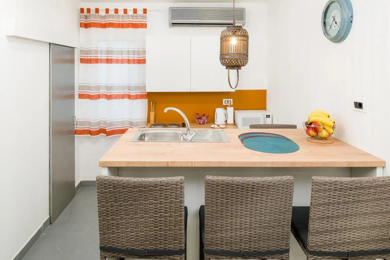 Studio Apartment Sesula Split