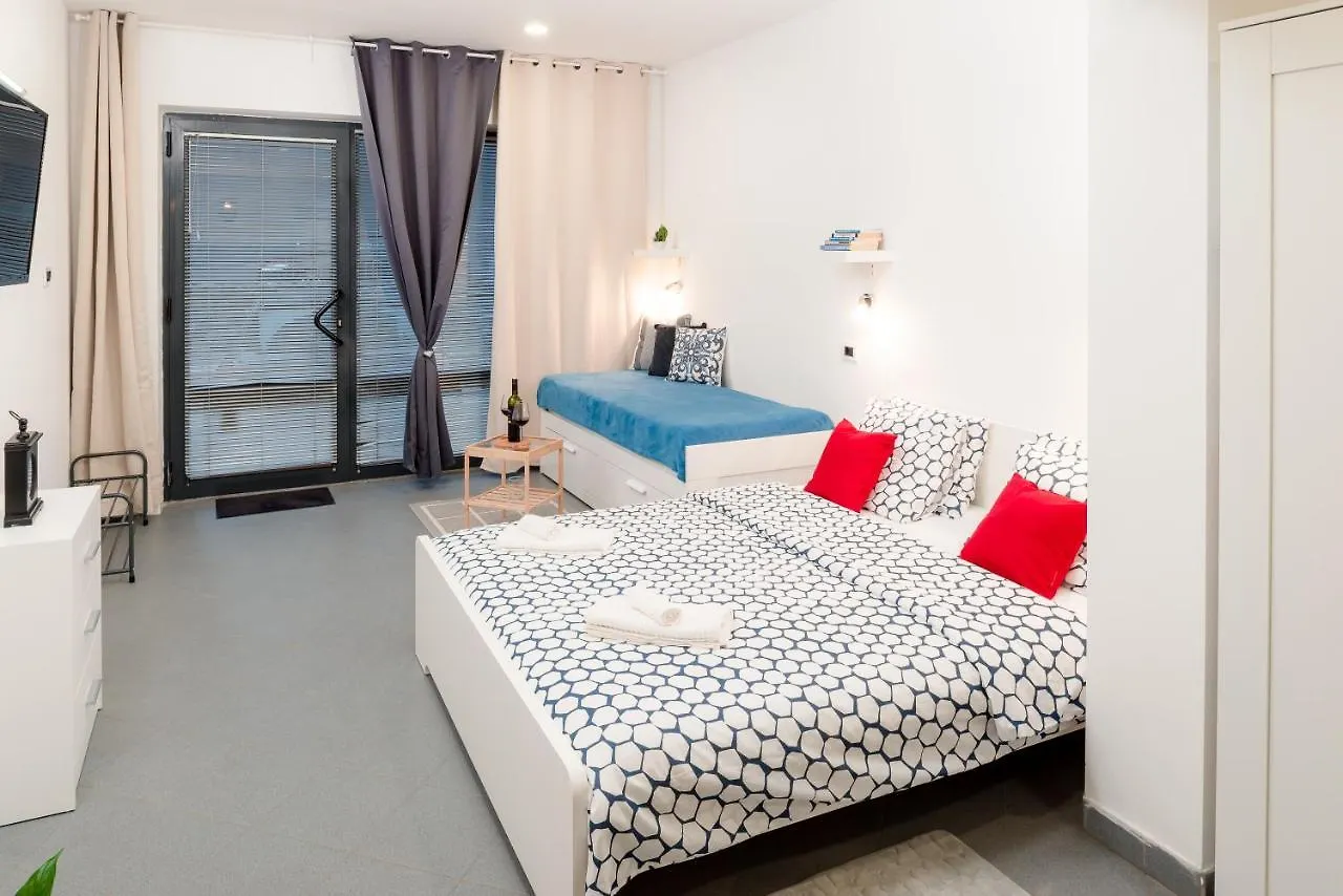 Studio Apartment Sesula Split Croatia