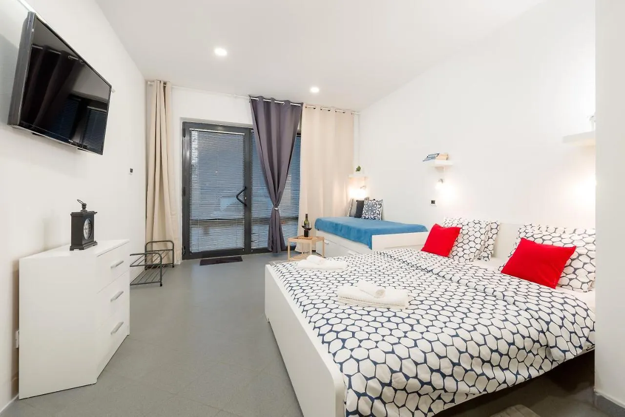 Studio Apartment Sesula Split